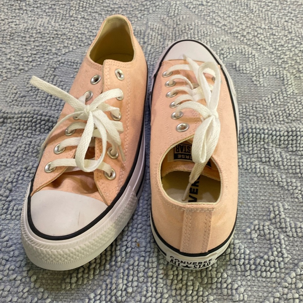 Brand new , never wore ladies converse